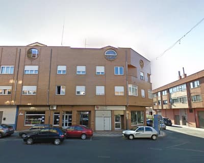 Garaje en Calle La Fuente, 26º28 (Villaobispo de las Regueras)