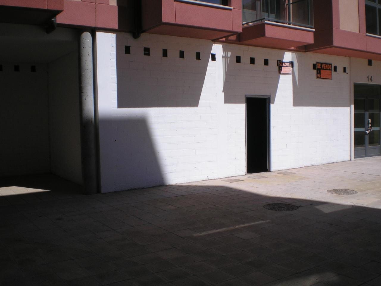 Local en Calle Rosalia De Castro 14 24005 Leon (Puente Castro) - Foto 0