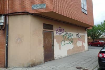 Local en Calle Pedro Ponce De Leon 33 24005 Leon (San Esteban)