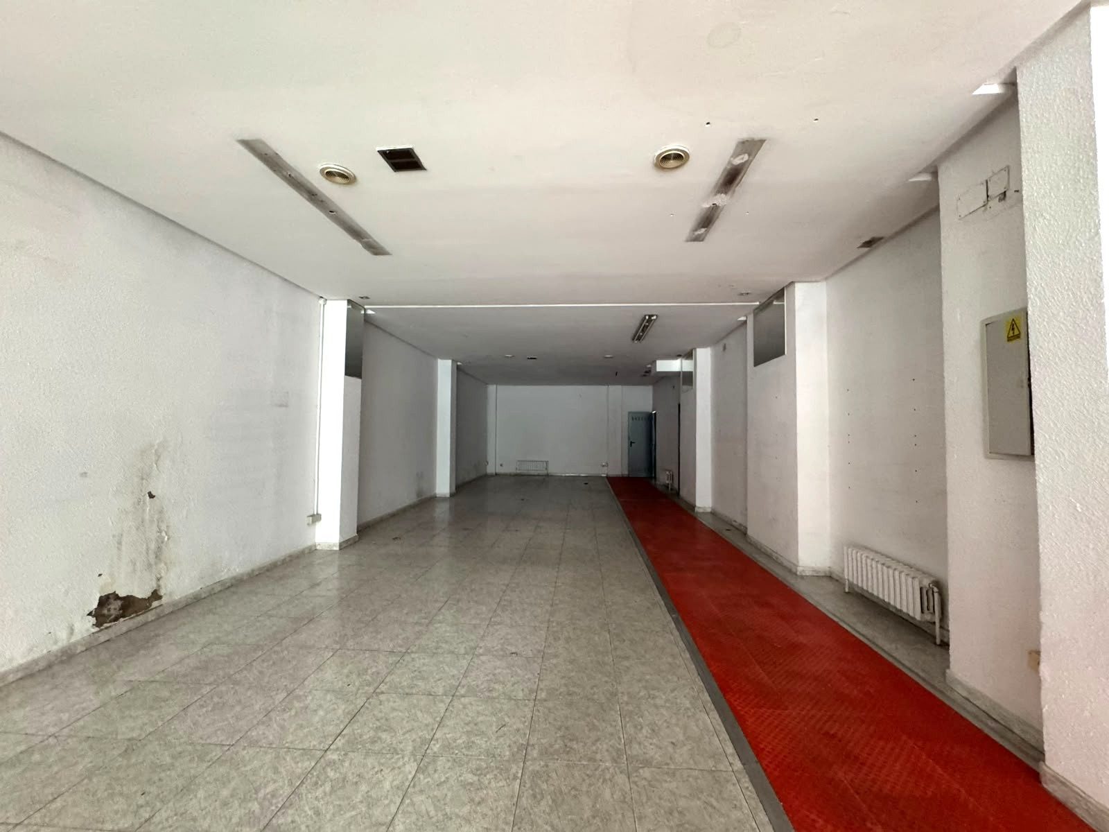 Local comercial en la calle Juan Madrazo - Foto 4