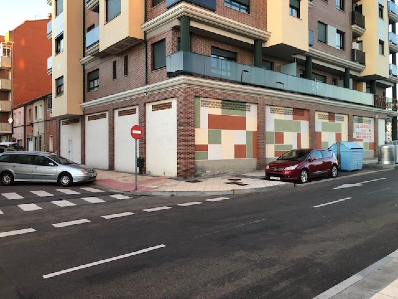 Local en Calle Jose Aguado 48 24005 Leon (La Lastra) - Foto 0