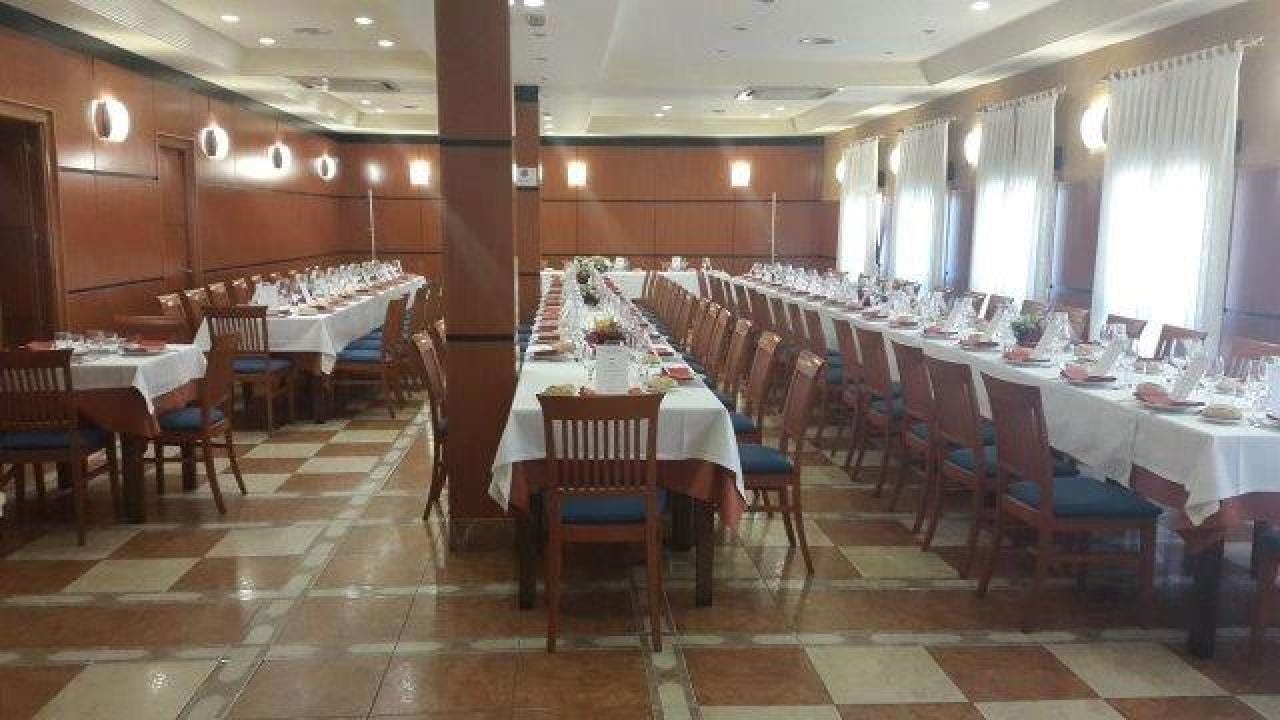 Local en Calle Alto De Leon 1 24200 Valencia De Don Juan (Valencia de Don Juan) - Foto 1