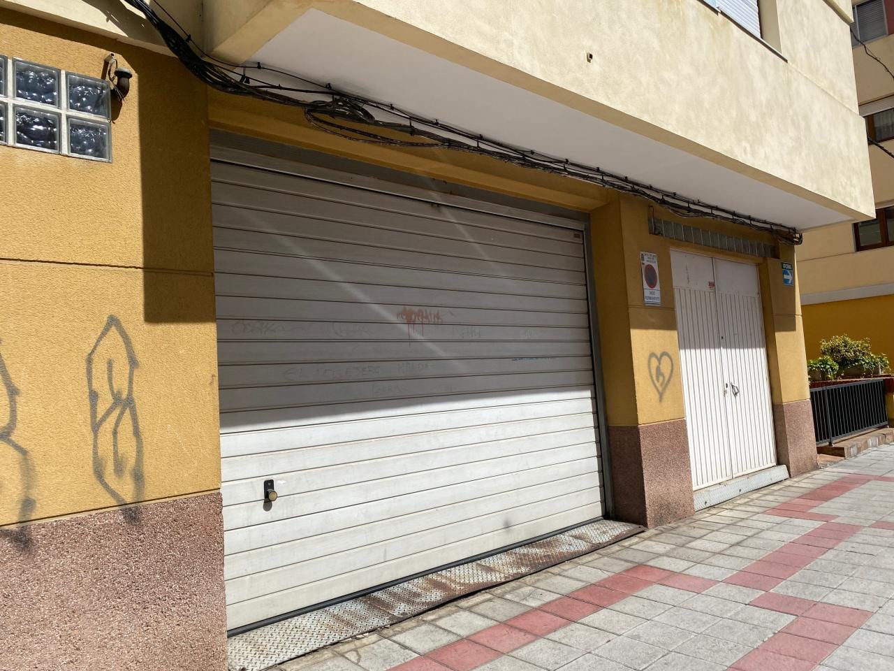 Local en Calle Juan Ramon Jimenez 3º5 Bajo 24009 Leon (La Sal) - Foto 1