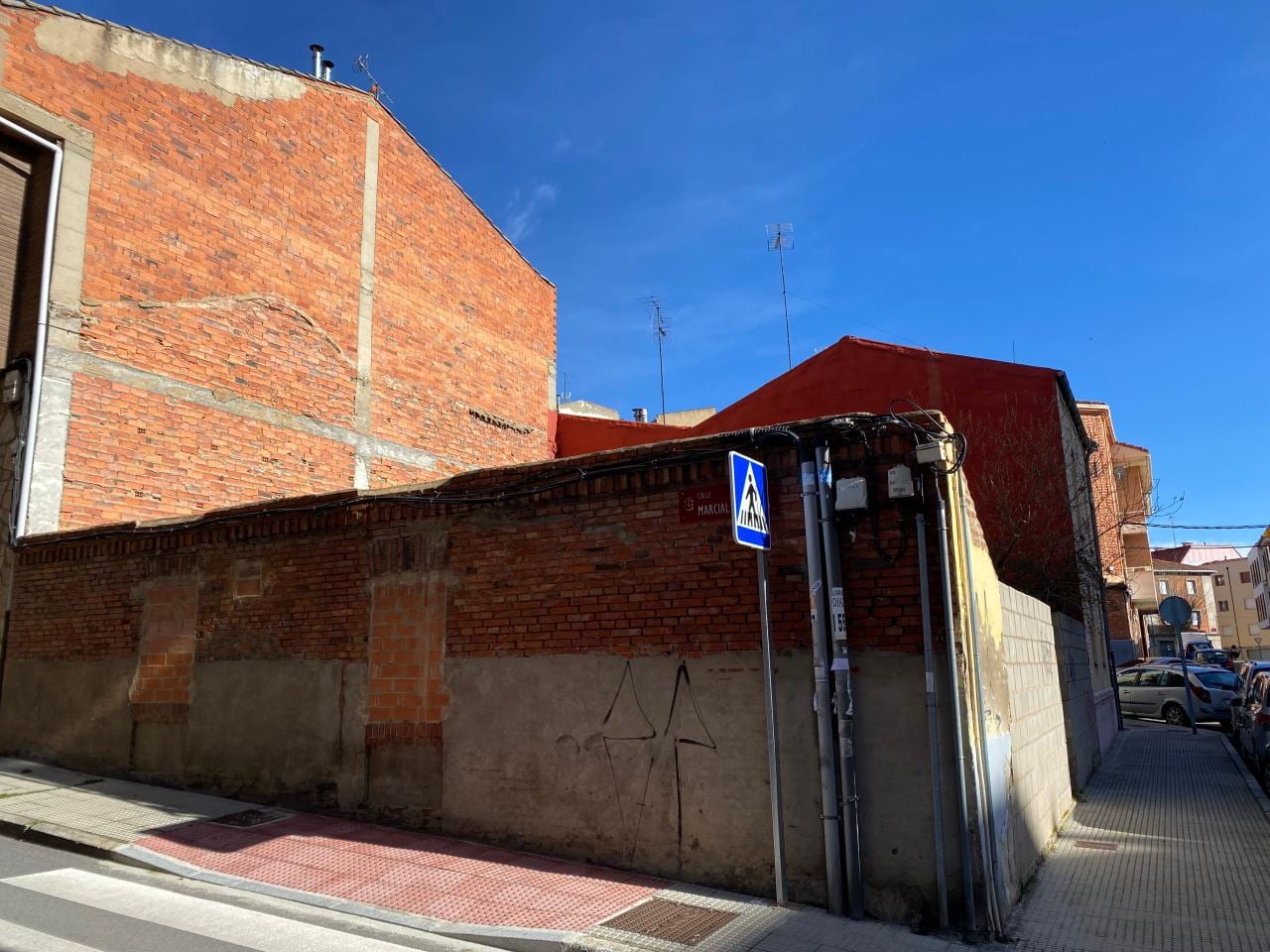 Solar en Calle Benito Arias Montano, 16º18 (San Esteban) - Foto 2
