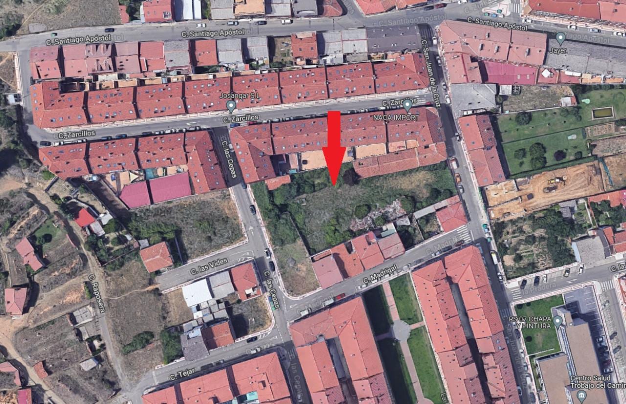 Solar en Calle San Juan De La Cruz, 12 (Trobajo del Camino) - Foto 1