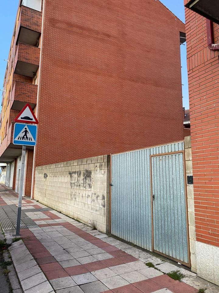 Solar en Calle Azorin, 152 (Trobajo del Camino) - Foto 1