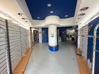 Local en Avenida Roma