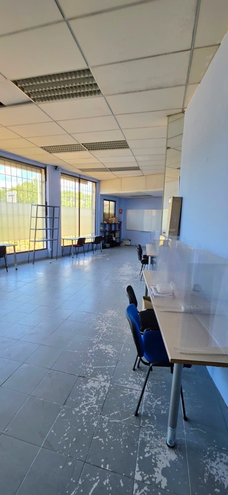 Local comercial en la Plaza Polideportivo - La Robla - Foto 18