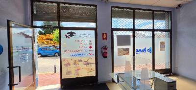 Local comercial en la Plaza Polideportivo - La Robla