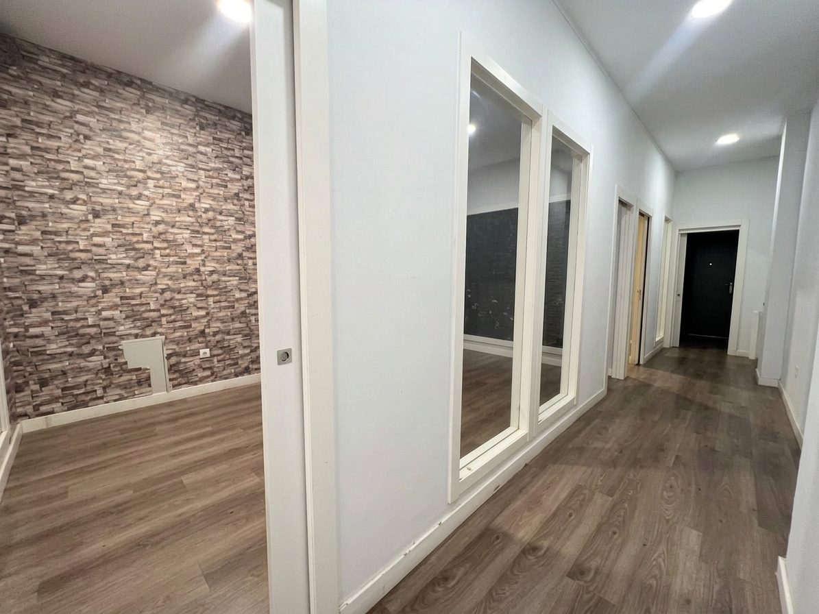Local comercial en Ramón Álvarez de la Braña, en el centro de León - Foto 4