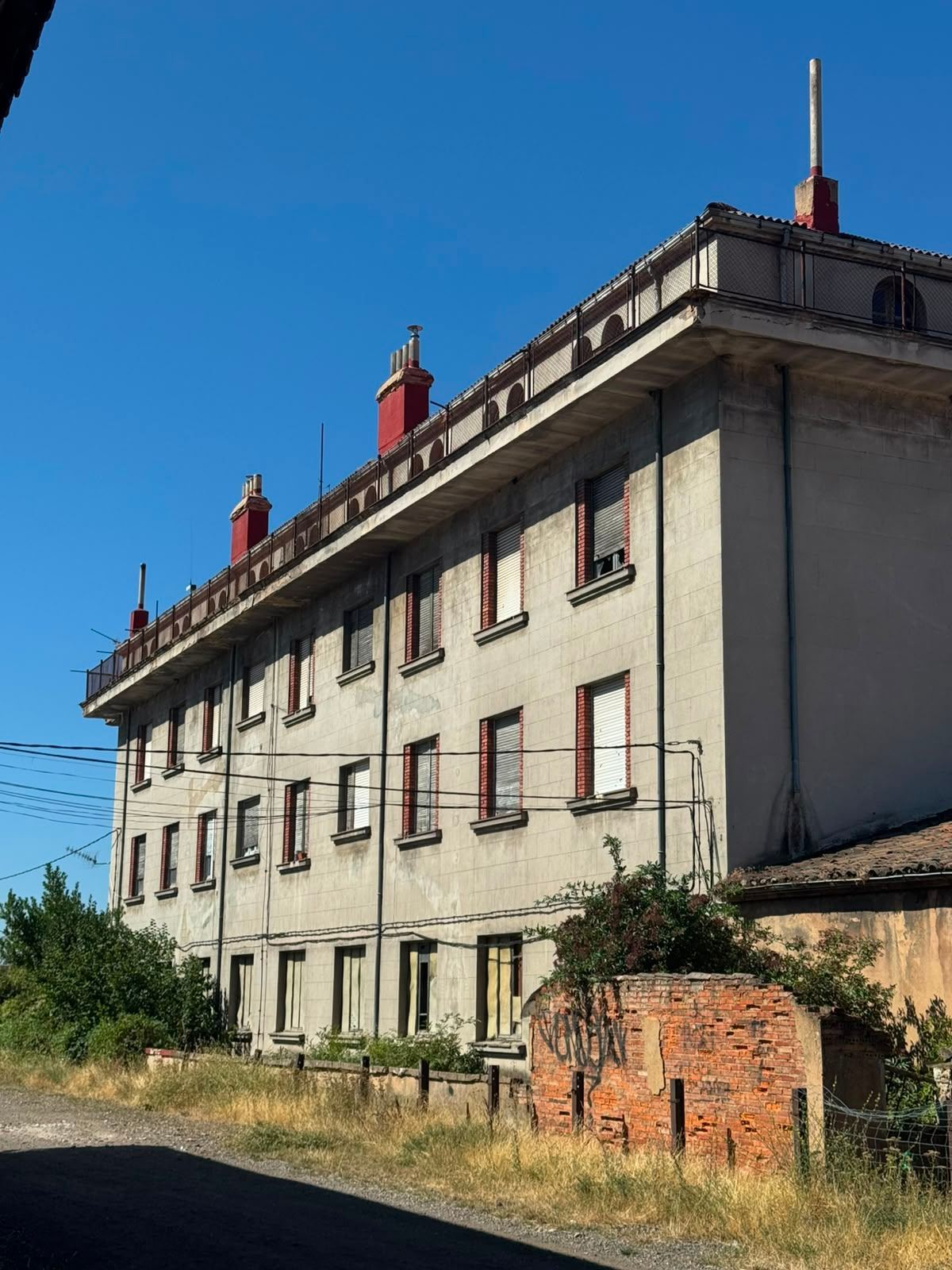 Edificio en Calle Gordón Ordas (La Robla) - Foto 4