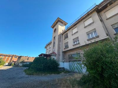 Edificio en Calle Gordón Ordas (La Robla)