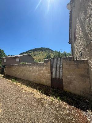 Parcela urbana con uso industrial en Villamanín