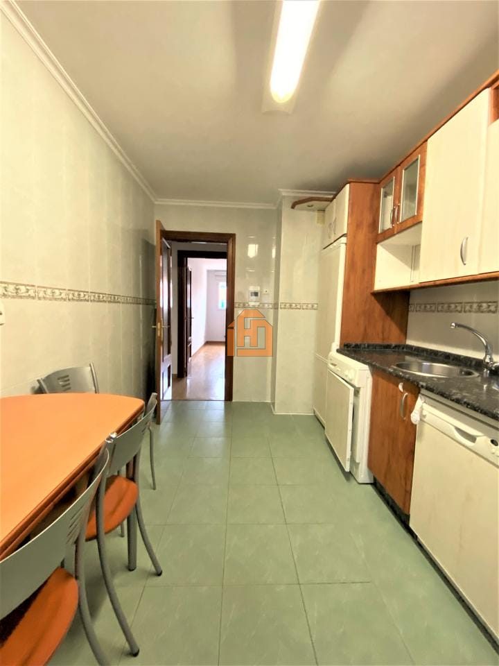 Piso en alquiler sin amueblar en Eras de Renueva - Foto 3