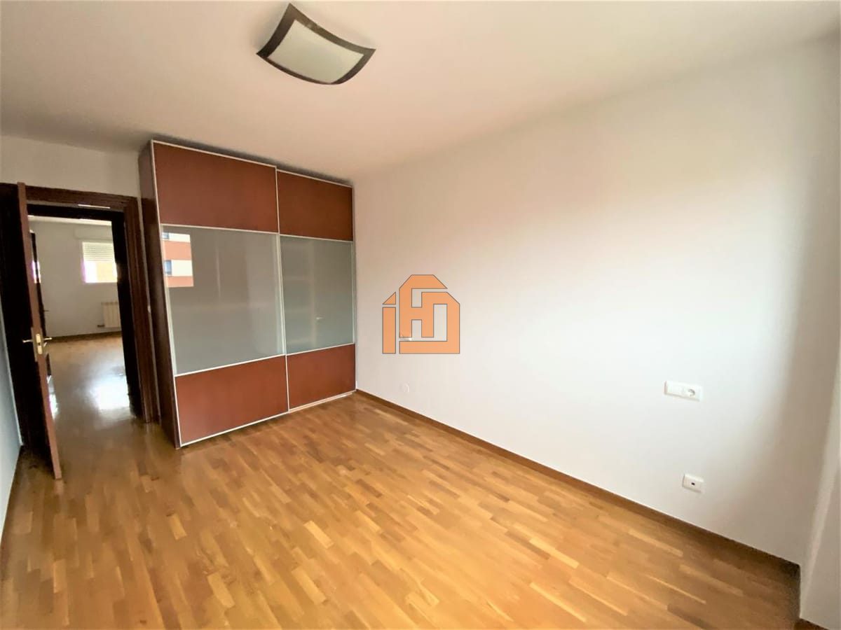 Piso en alquiler sin amueblar en Eras de Renueva - Foto 7