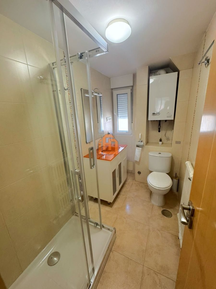 Apartamento en la calle Doña Urraca, zona Plaza del Huevo - Foto 8