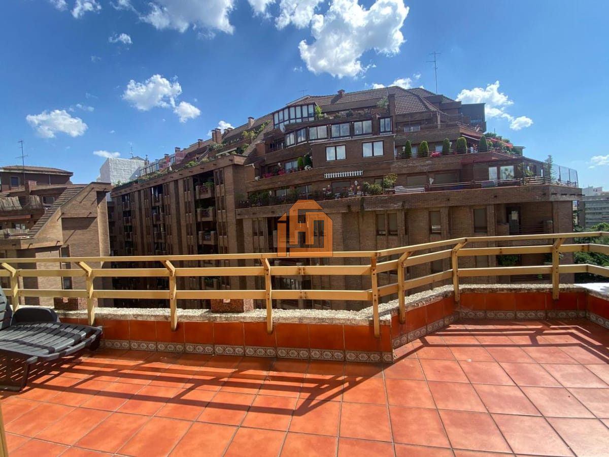Piso en Calle Cardenal Lorenzana (Centro)