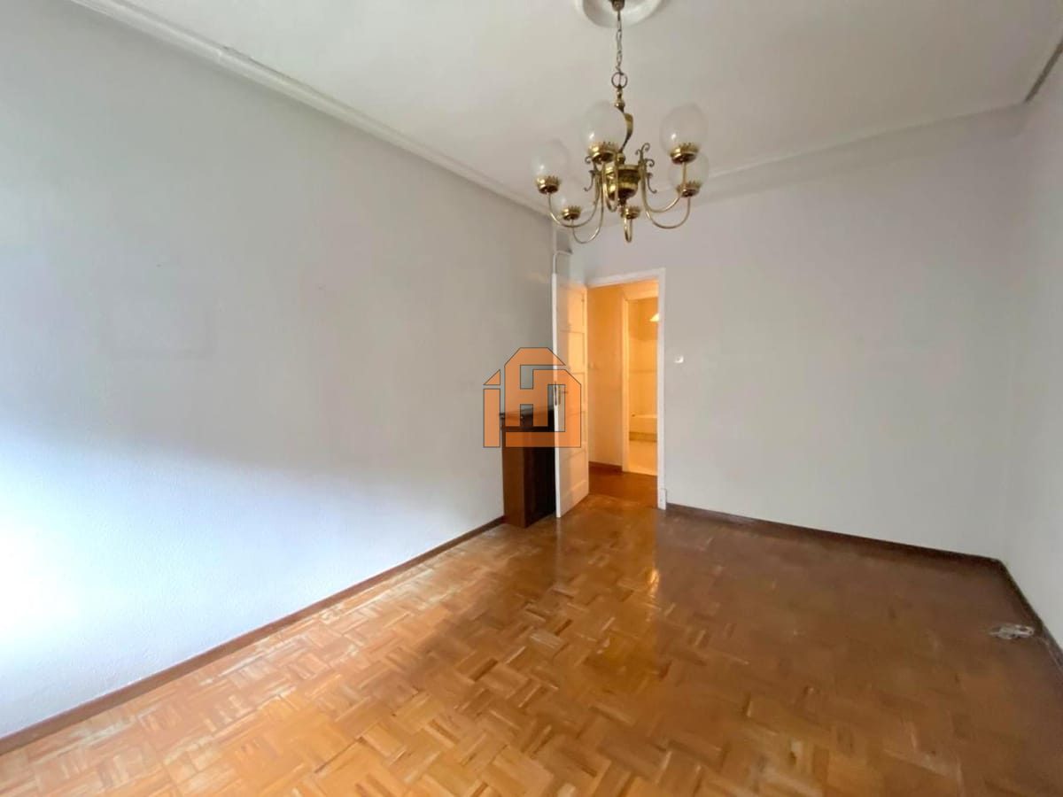 Piso en Calle Ordoño Ii, 30 (Centro)