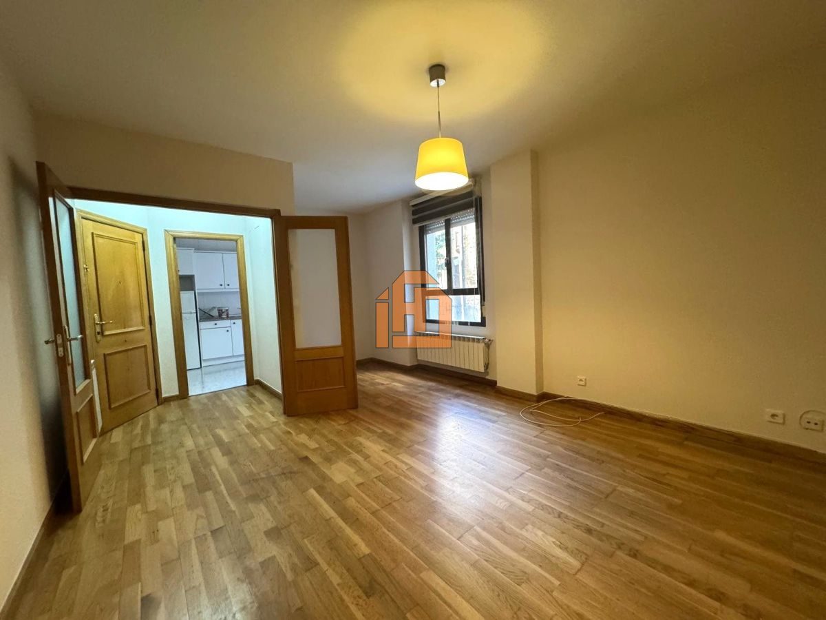 Apartamento sin muebles en el Casco Antiguo