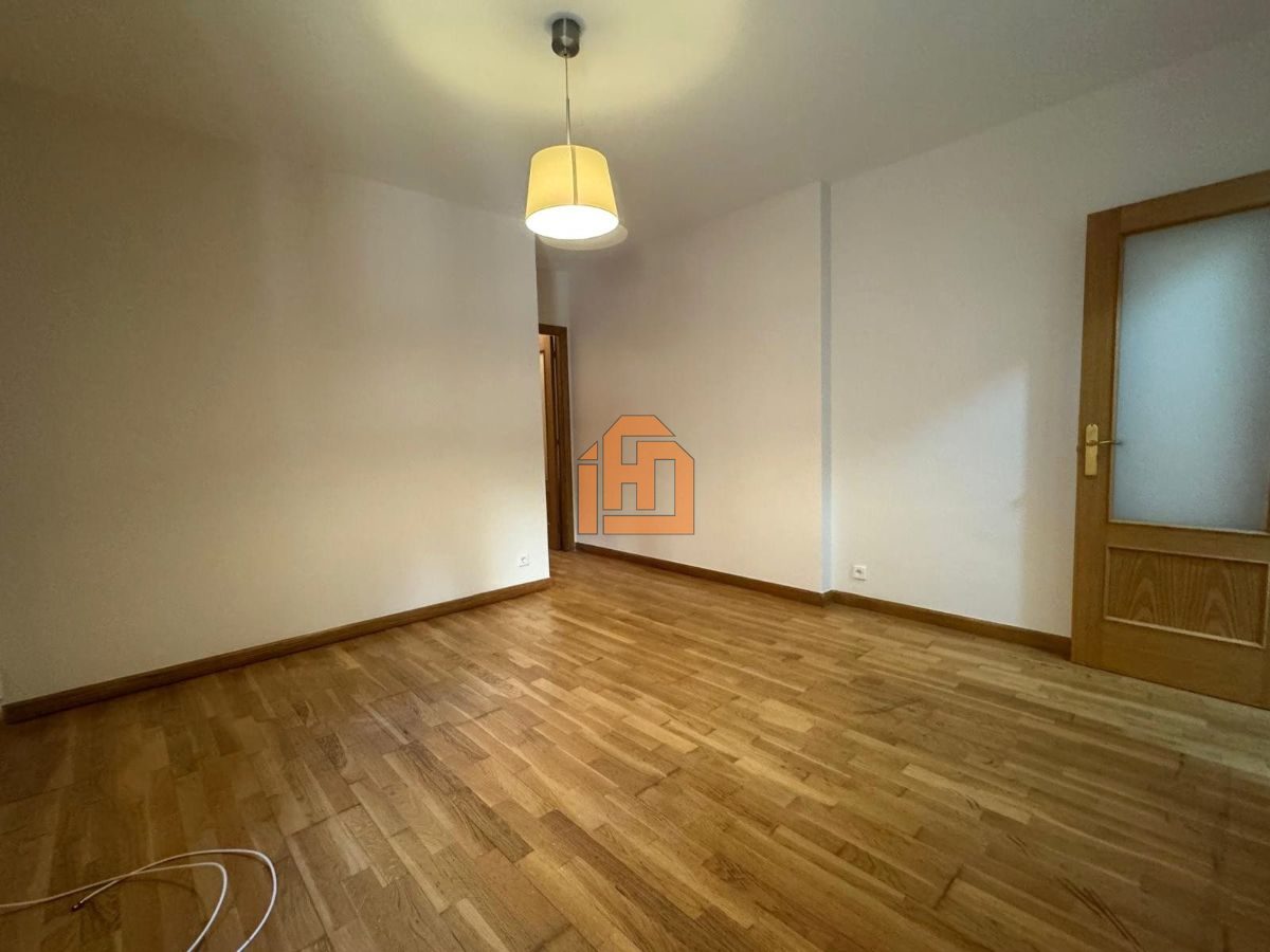Apartamento sin muebles en el Casco Antiguo - Foto 4