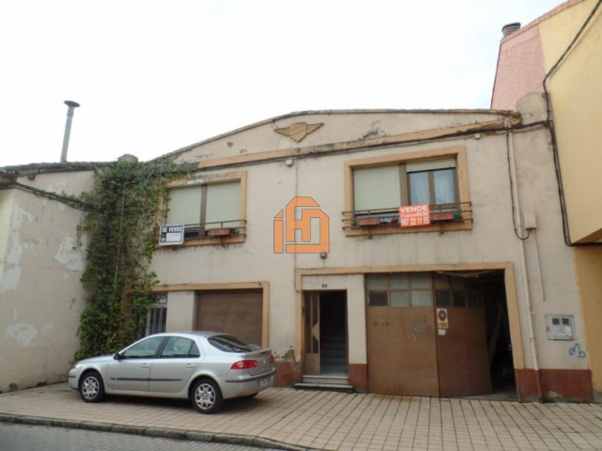 Casa en Calle Constitucion, 8 (Mansilla de las Mulas)