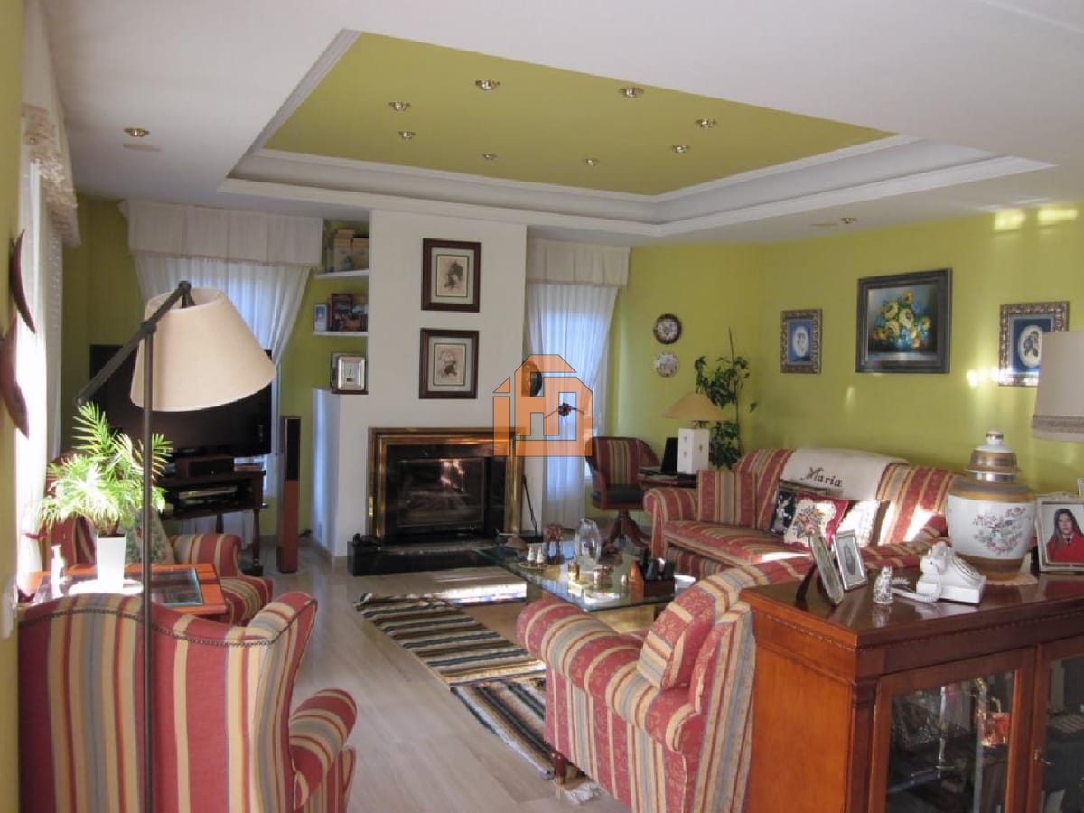 Casa en Calle Los Acebos, 268 (Valdefresno)