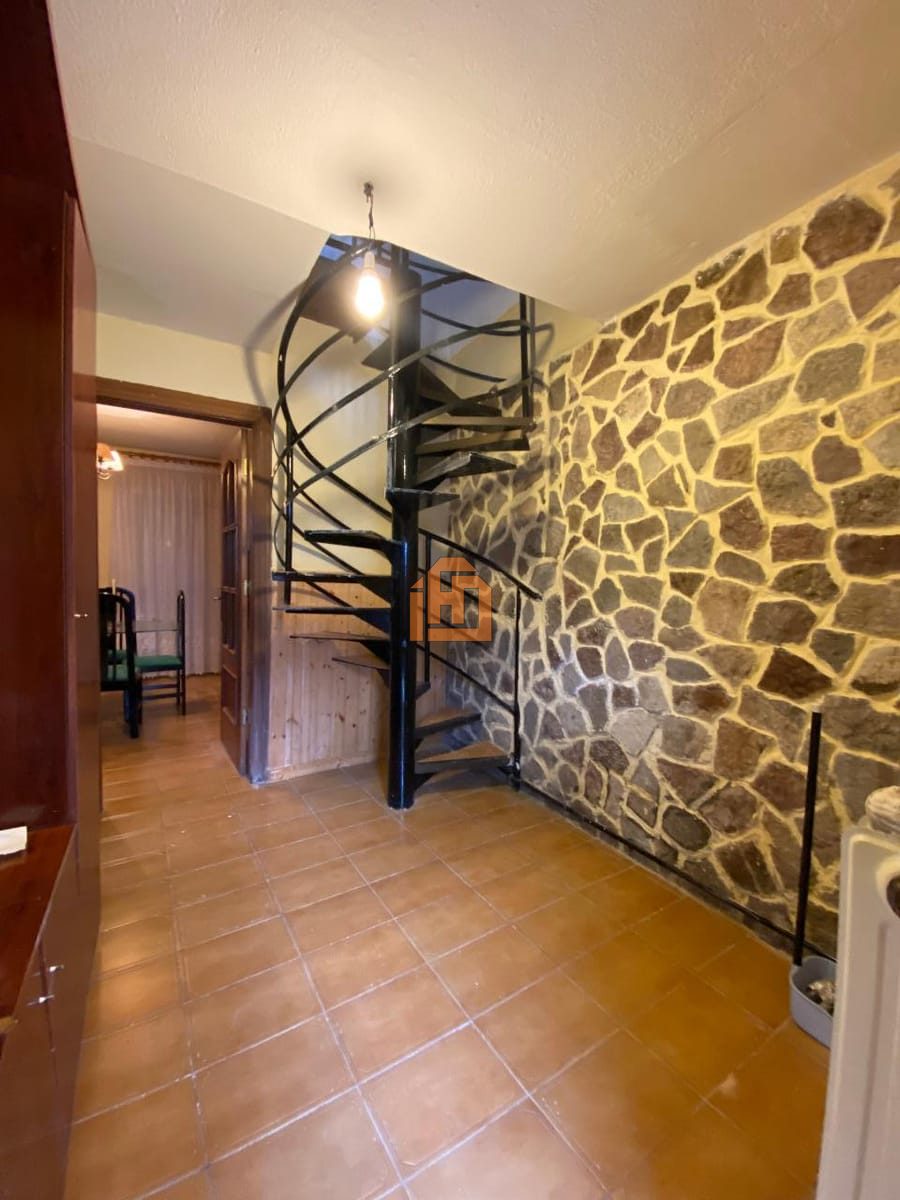 Casa en La Vid de Gordón - Foto 2
