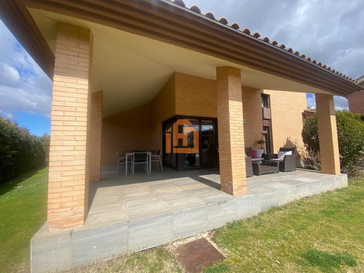 Chalet individual, urbanización los Acebos - Foto 3