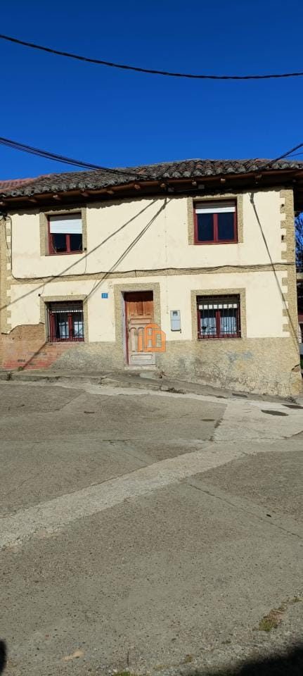 Casa en Calle Real, 2 (Pajares de los Oteros)