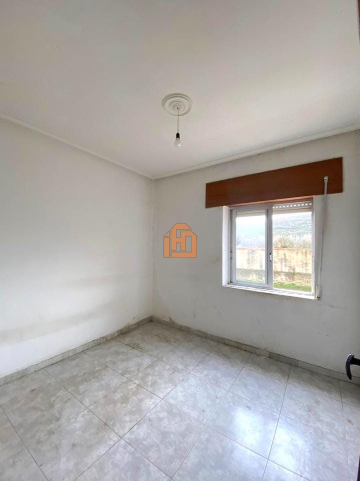 Casa en Otero de las Dueñas (Carrocera) - Foto 9