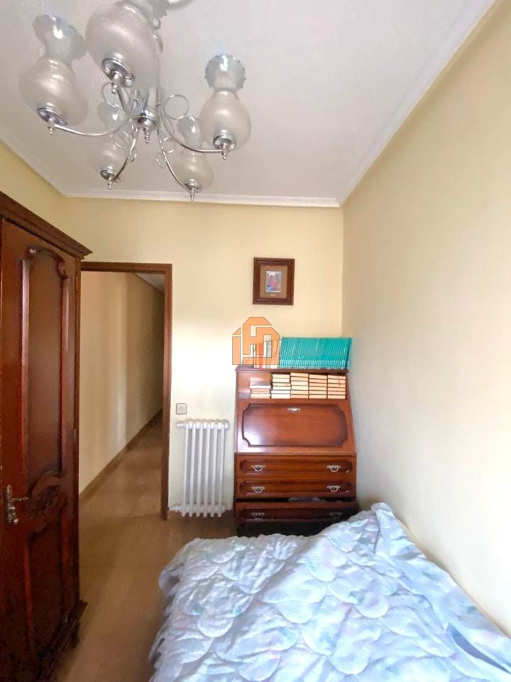 Casa en Plaza Constitución (La Robla) - Foto 13