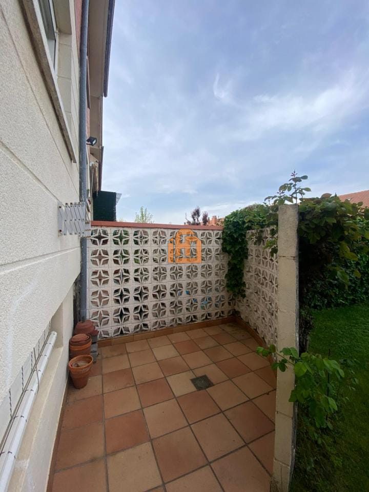 Chalet adosado en la Urbanización Monteléon - Foto 28