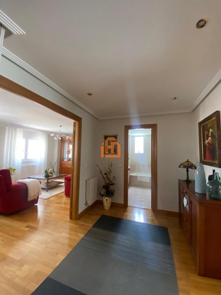 Casa o chalet independiente en venta en Trobajo del Camino - Foto 16