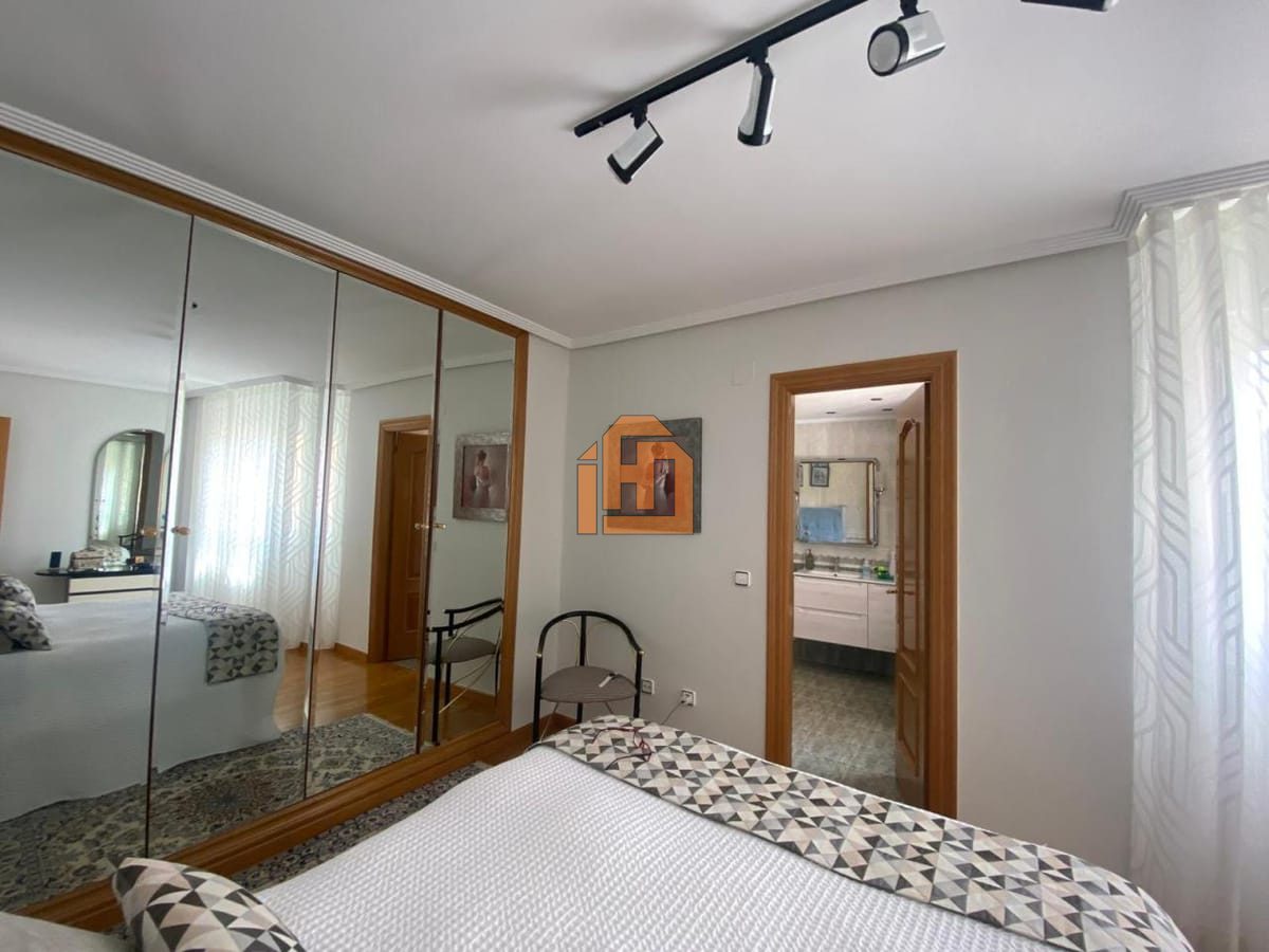 Casa o chalet independiente en venta en Trobajo del Camino - Foto 23