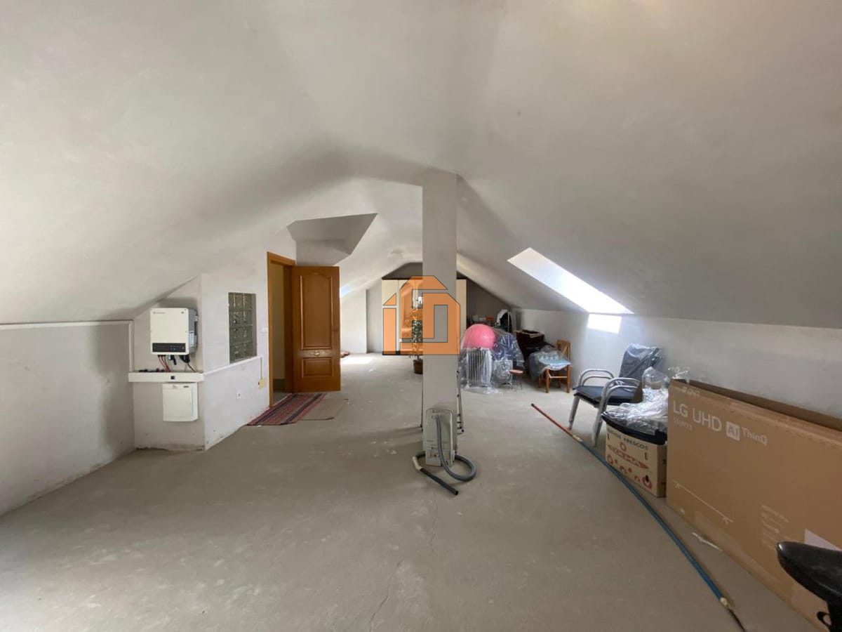 Casa o chalet independiente en venta en Trobajo del Camino - Foto 33