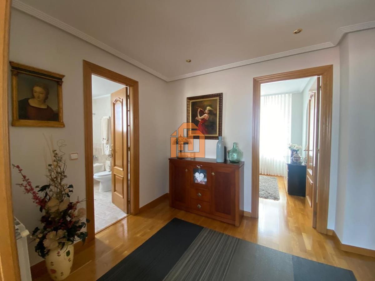 Casa o chalet independiente en venta en Trobajo del Camino - Foto 4