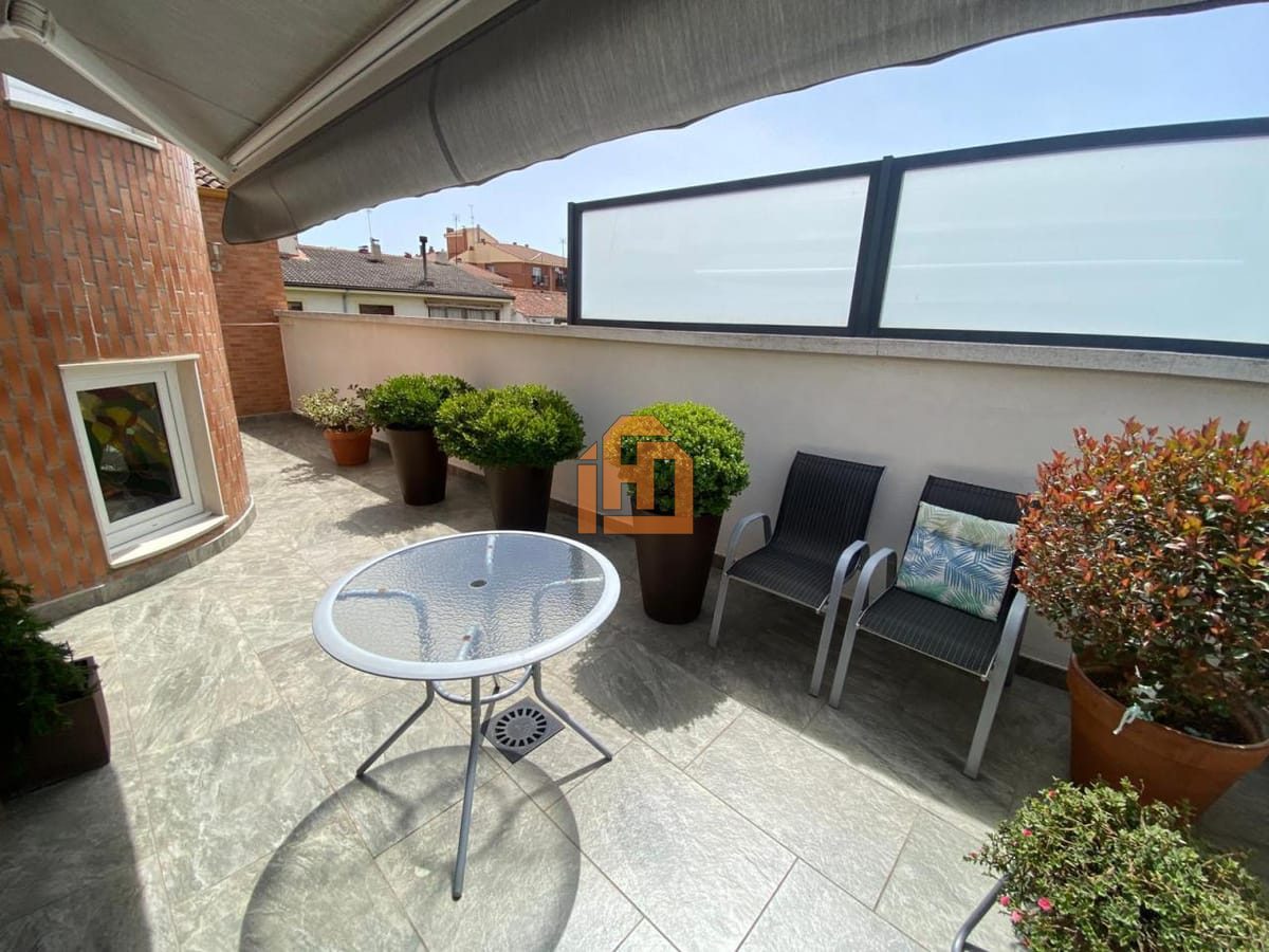 Casa o chalet independiente en venta en Trobajo del Camino - Foto 9