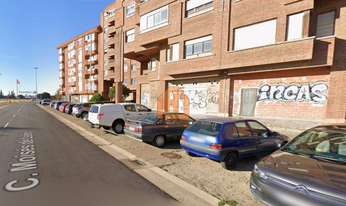 Local en Calle Moises De Leon 38 24006 Leon (El Ejido - San Pedro)