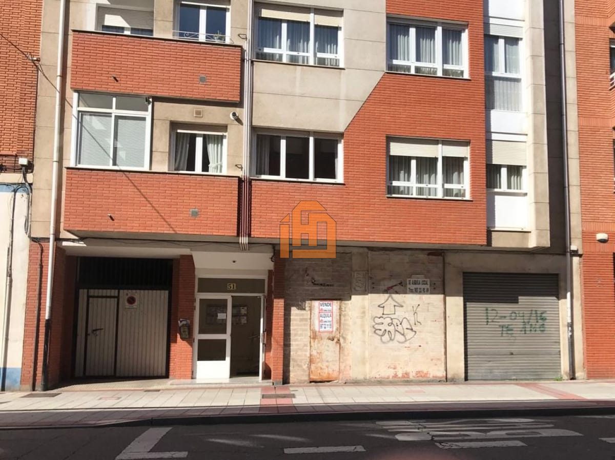 Local en Calle La Serna 51 24007 Leon (Palomera - La Torre)