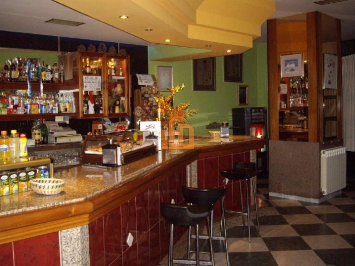 Local en Calle Maestro Uriarte 1 24008 Leon (San Esteban)
