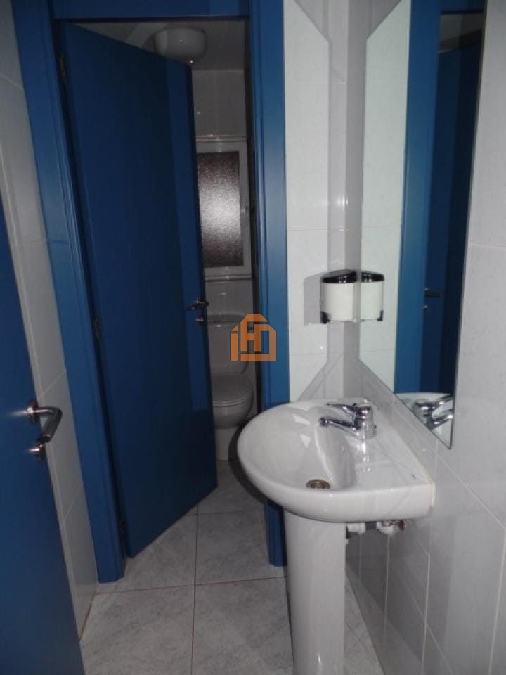 Local en Calle Doctor Fleming 4 1º B 1y2 24009 Leon (Crucero) - Foto 2