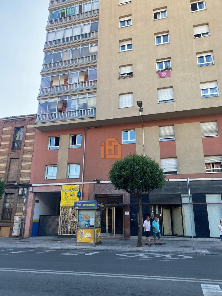 Local en Calle Doctor Fleming 4 1º A 3 24009 Leon (Crucero) - Foto 5