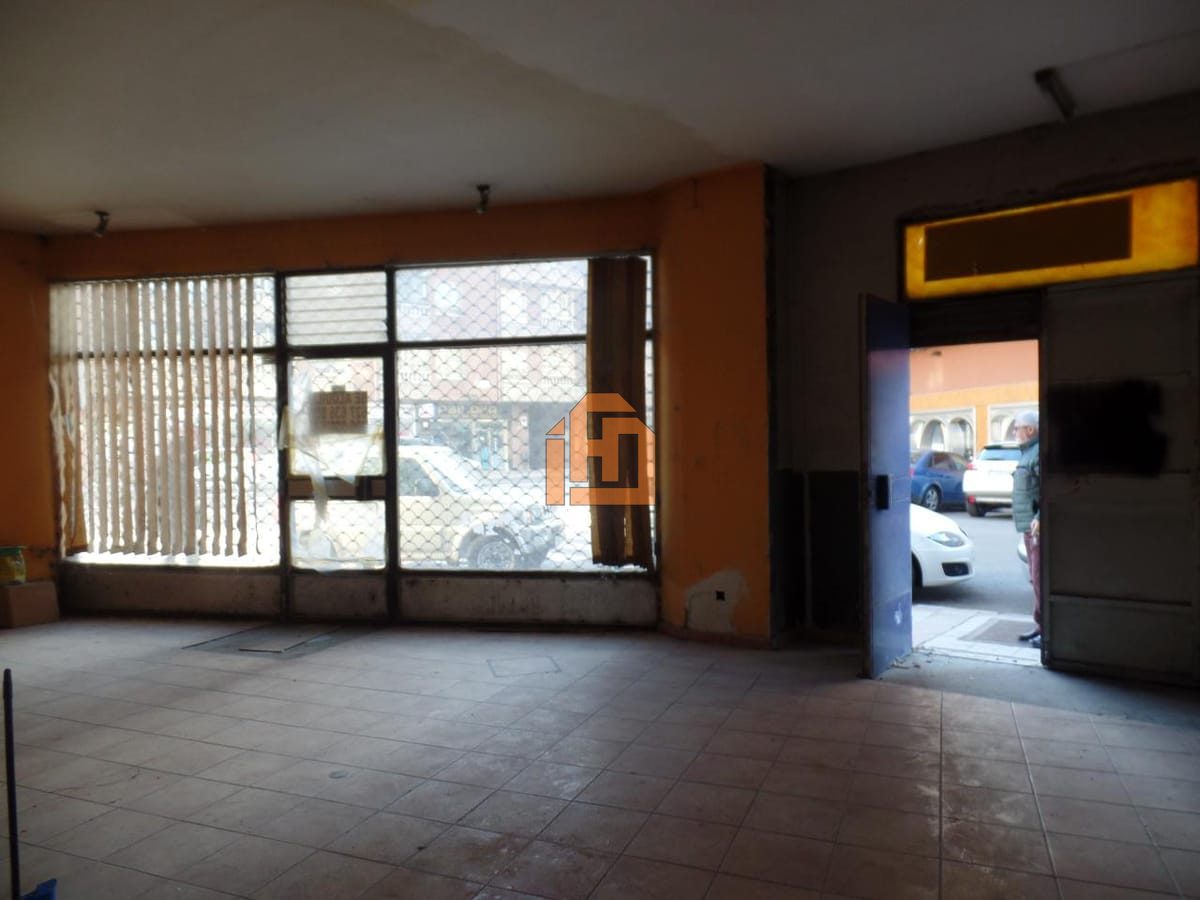 Local en Calle Alcalde Miguel Castaño 60 24005 Leon (Santa Ana)