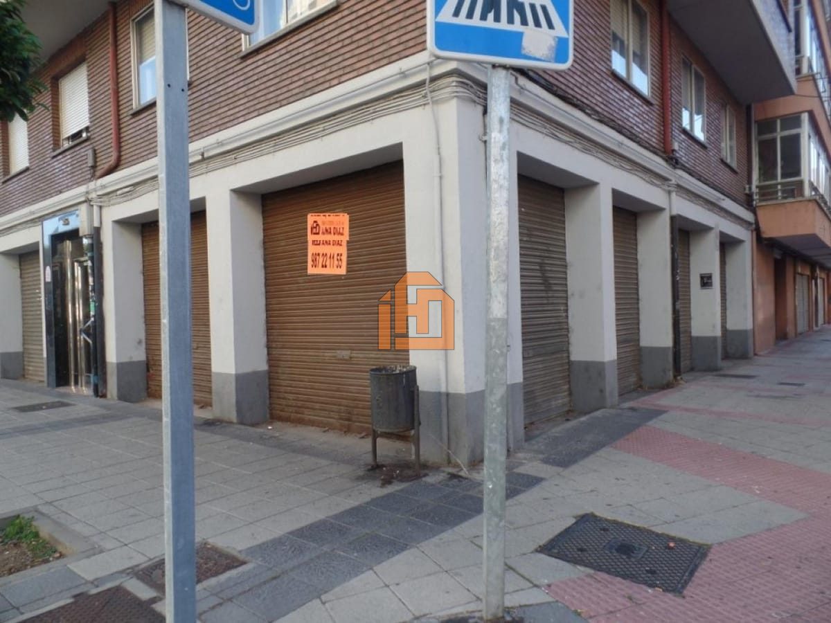 Local en Calle Fernandez Ladreda 35 24005 Leon (Chantria)