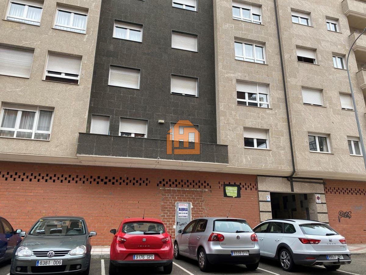 Local en Calle Hayedo 6 24007 Leon (Palomera - la Torre - San Mamés)