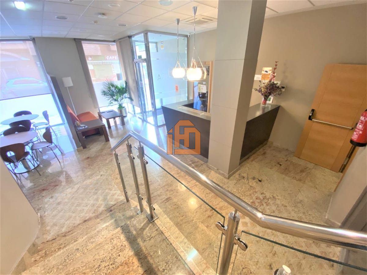 Local en Avenida Luis Alonso 17 24200 Valencia De Don Juan (Valencia de Don Juan)