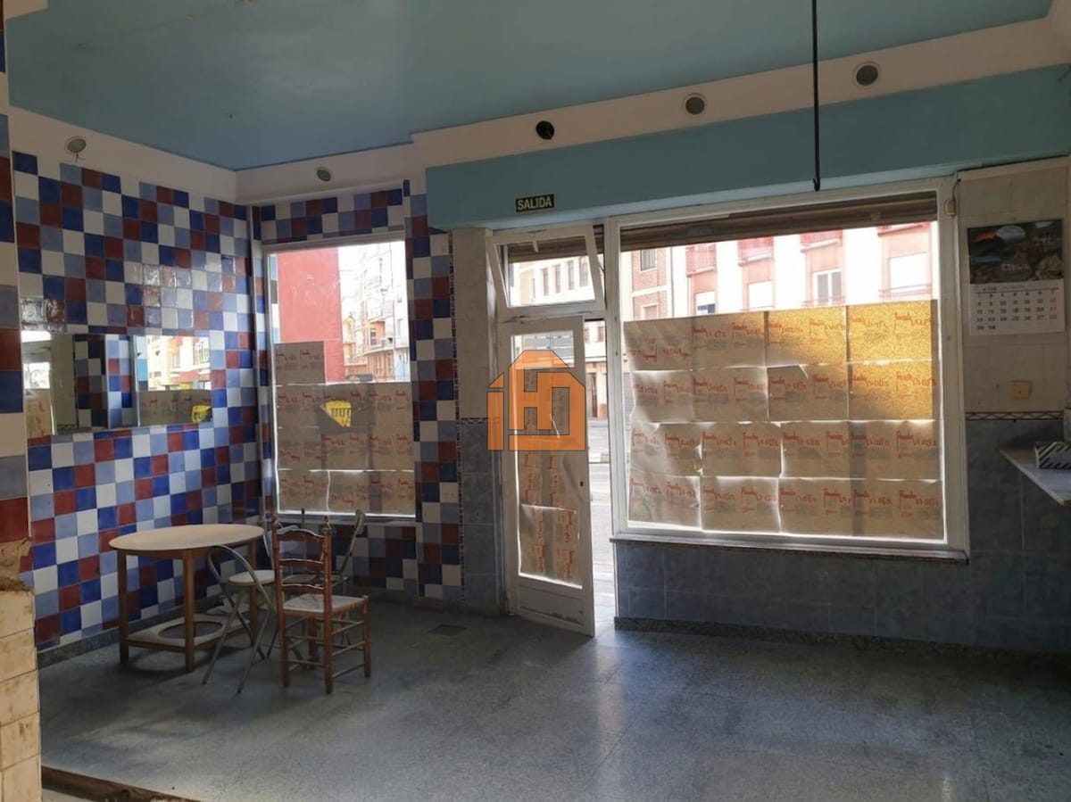 Local en Calle Serna, 1 (San Pedro)