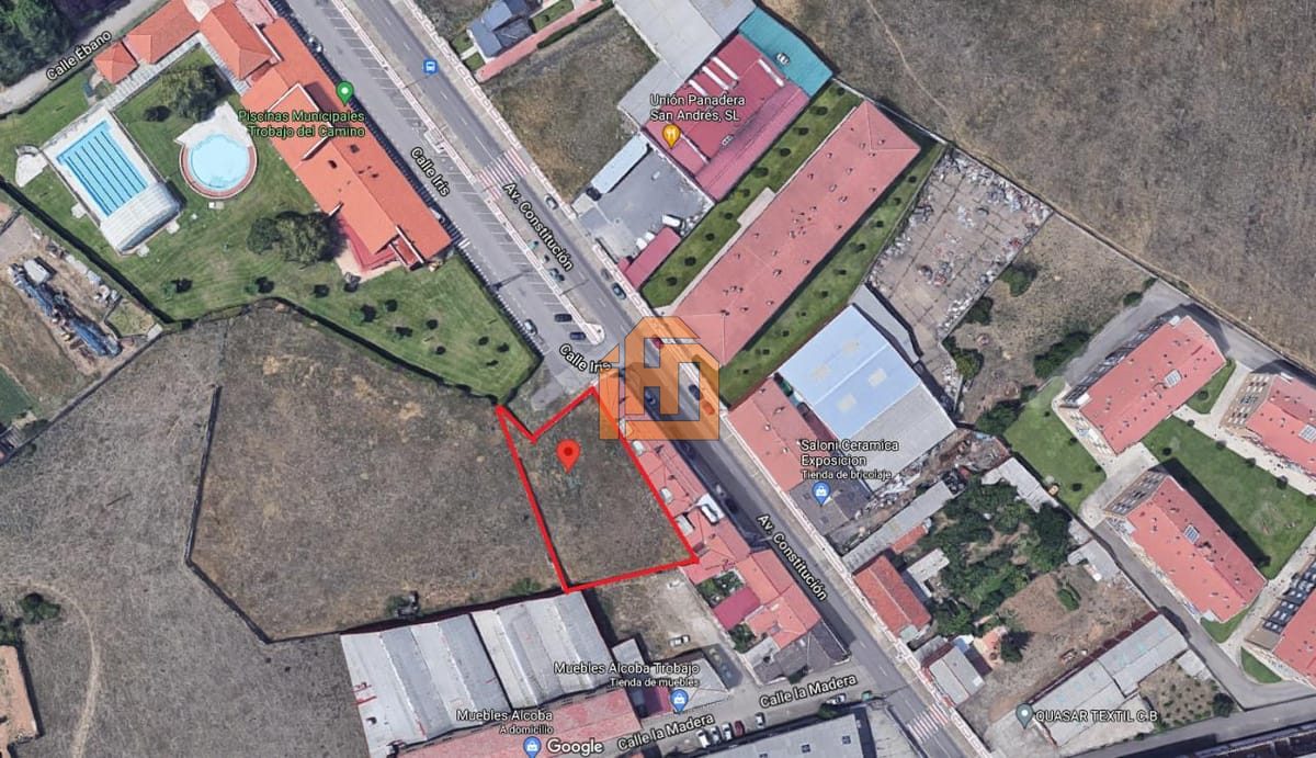 Terreno en Calle Iris (Trobajo del Camino)