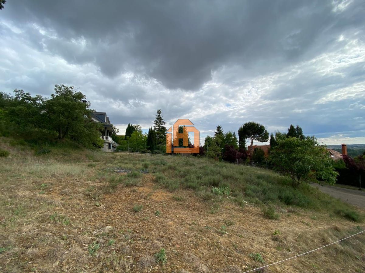 Terreno en Calle Urbanizacion Los Acebos, 41 (Carbajal de la Legua) - Foto 4