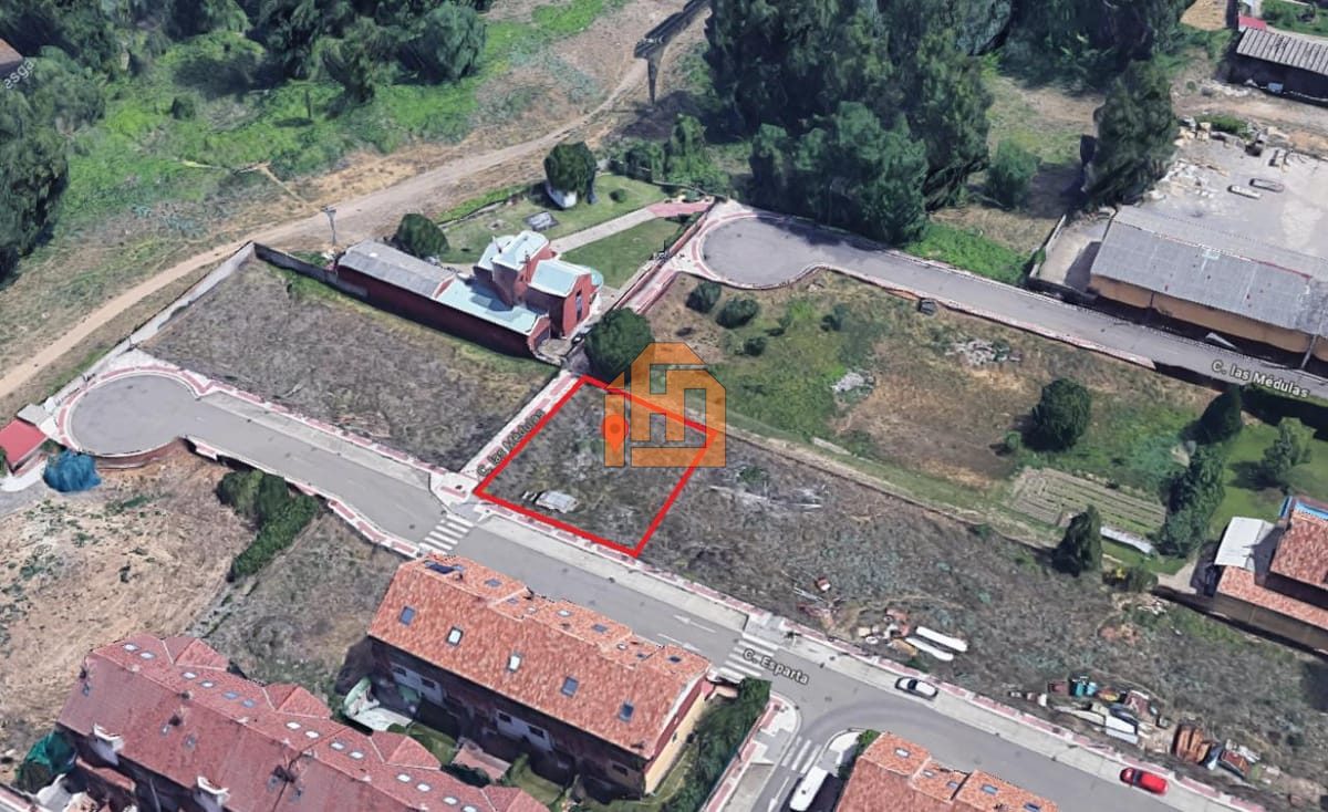 Terreno en Calle Esparta (Villabalter)